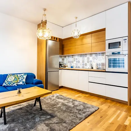 Arena Mall Galleria Securities Parking 3 Burgasz