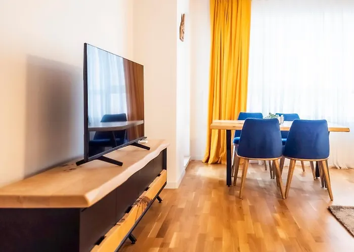 Апартамент Arena Mall Galleria Securities Parking 3 *