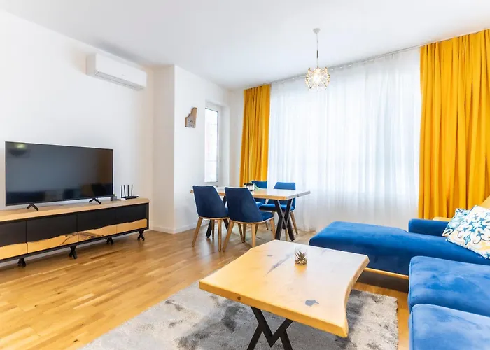 Arena Mall Galleria Securities Parking 3 *